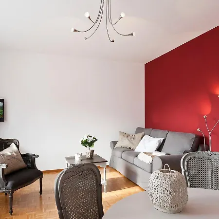 Michele - Utoring-11 By Interhome *